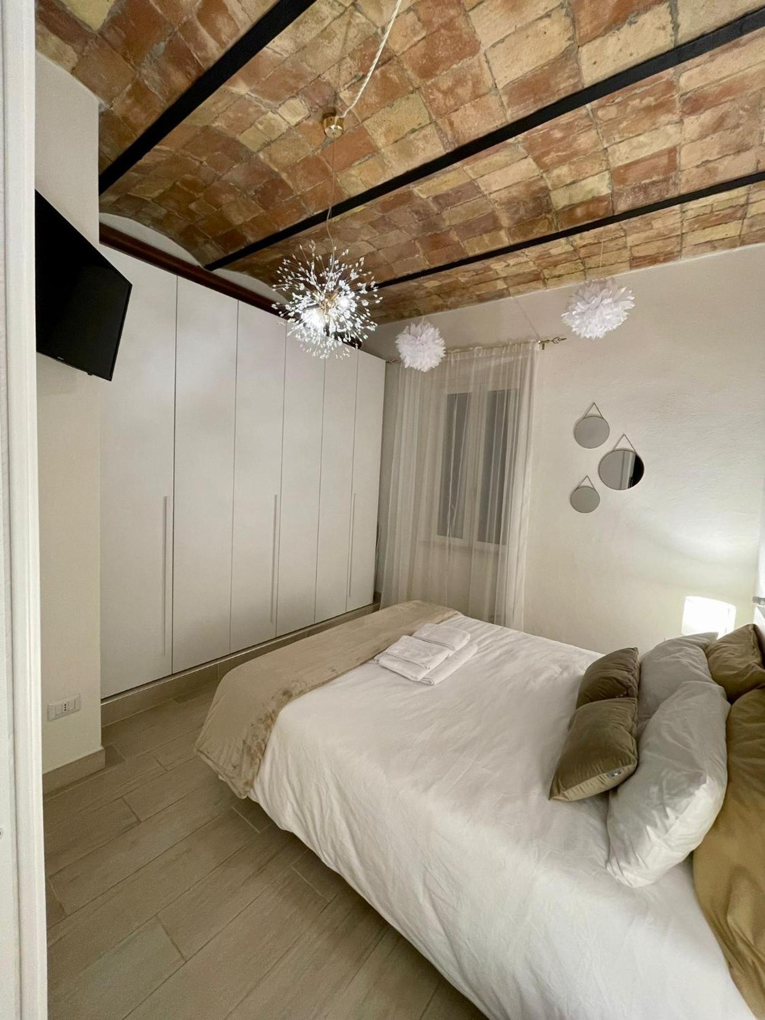 Casa Vacanze - La Torre - Appartamento Марта Экстерьер фото